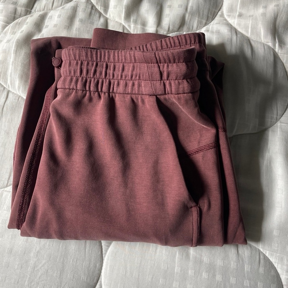 EUC Lululemon Brushed Softstreme Split Hem High Rise Pant